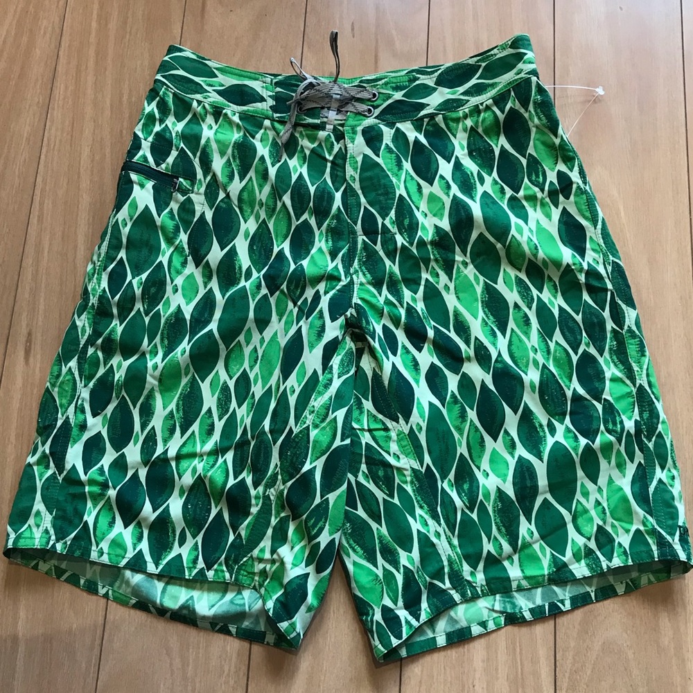 BNNT PATAGONIA MENS BOARD SHORTS VERY HIGH QUALITY MATERIAL AND MAKE SIZE 28 - Picture 1 of 4